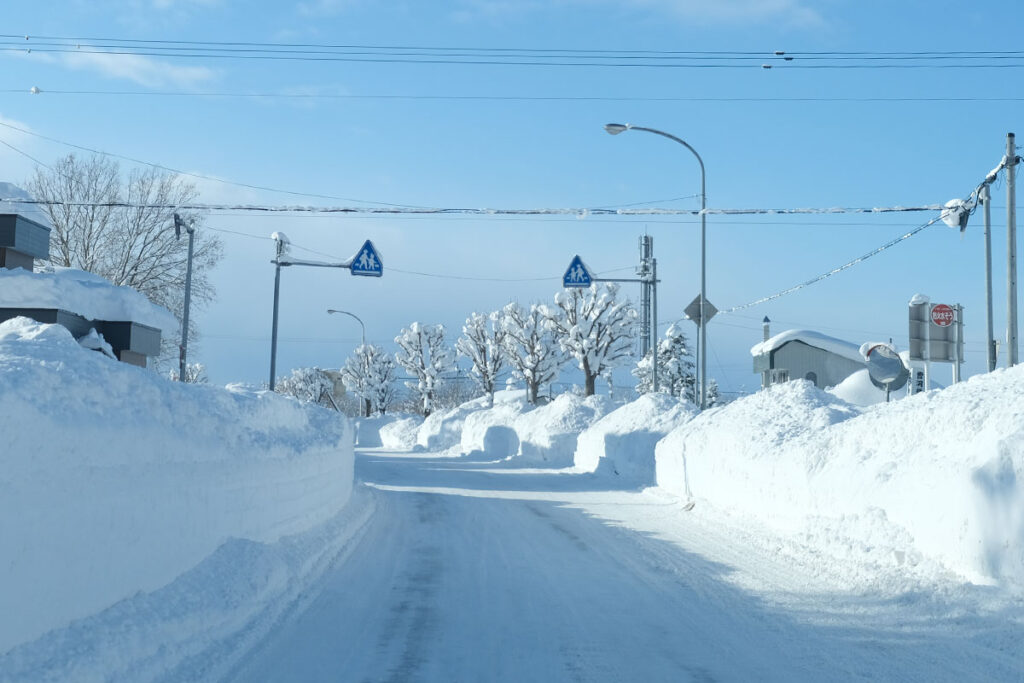 北海道の冬道：美唄周辺の通学路